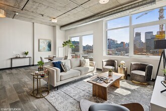 171 N Aberdeen St in Chicago, IL - Building Photo - Building Photo