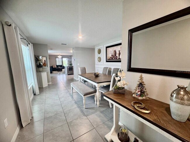 16605 Mosaic Oar Dr in Wimauma, FL - Building Photo - Building Photo