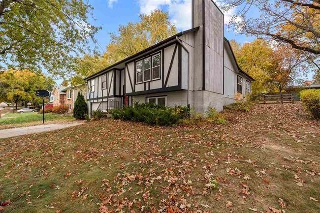 16 Penfro Dr in Iowa City, IA - Building Photo - Building Photo