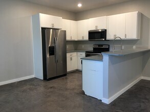 10649 Brothers Ln, Unit A in Flint, TX - Building Photo - Building Photo