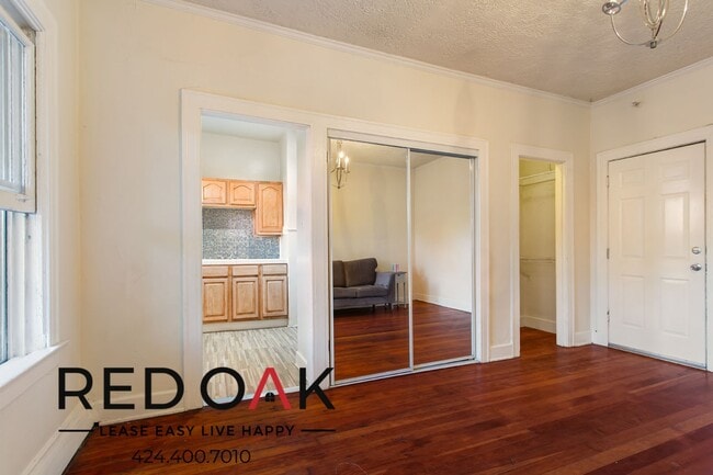 532 S Coronado St in Los Angeles, CA - Building Photo - Building Photo