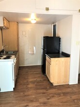 2513 21st St, Unit Rear in Lubbock, TX - Foto de edificio - Building Photo