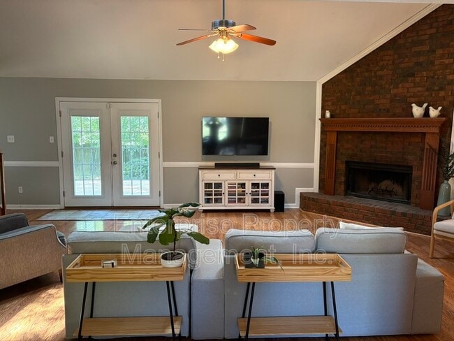 433 Spruce Glen Dr in Memphis, TN - Building Photo - Building Photo