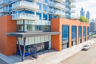 Sunalta Heights in Calgary, AB - Building Photo - Building Photo