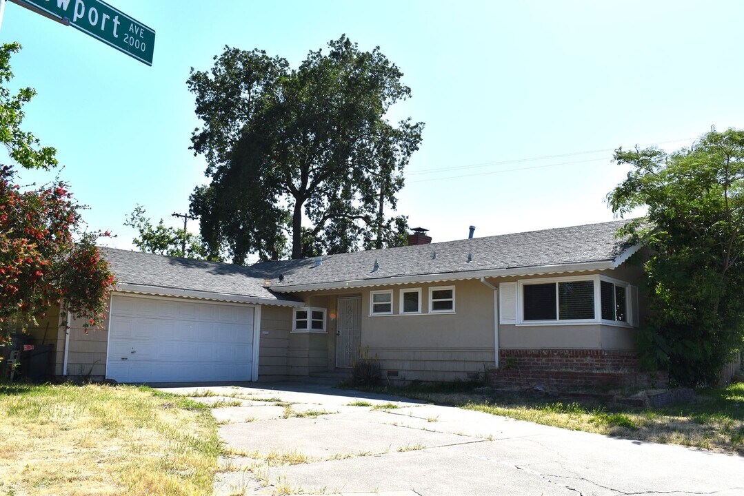 7324 21st Street in Sacramento, CA - Building Photo