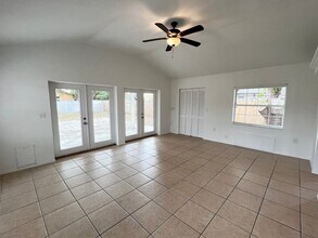 2773 Cypress Dr in Clearwater, FL - Foto de edificio - Building Photo