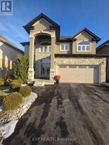 228 Greti Dr in Hamilton, ON - Building Photo