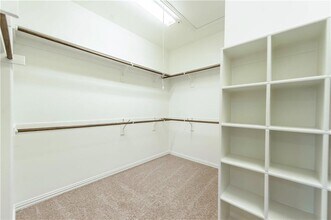 555 Waterloo Dr in Lewisville, TX - Building Photo - Building Photo