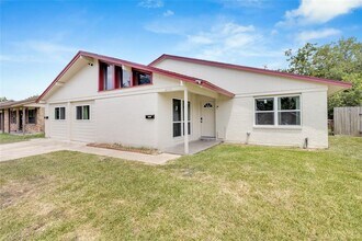 5815 Schevers St in Houston, TX - Building Photo - Building Photo