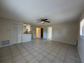 181 Old Englewood Rd in Englewood, FL - Building Photo - Building Photo