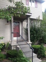 2300 Orchard Crest St in Shelby Township, MI - Building Photo