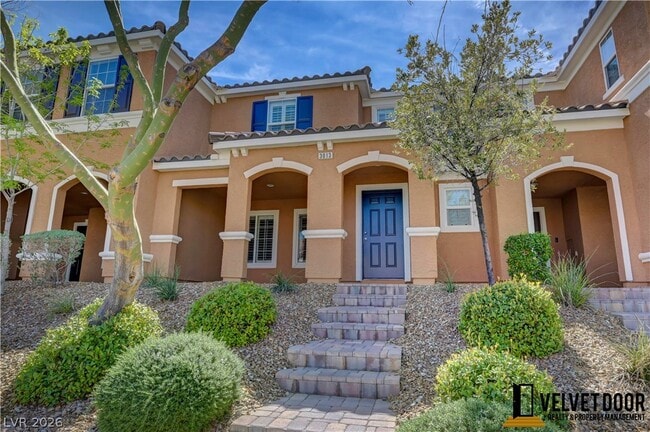 property at 3013 Camino Sereno Ave