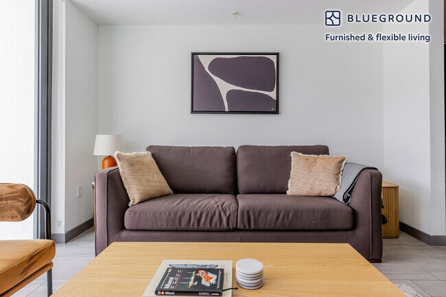 6445 NE 7th Ave in Miami, FL - Building Photo - Building Photo