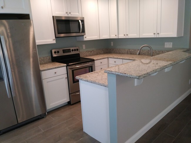 45270 Panorama Dr-Unit -4 in Palm Desert, CA - Building Photo - Building Photo