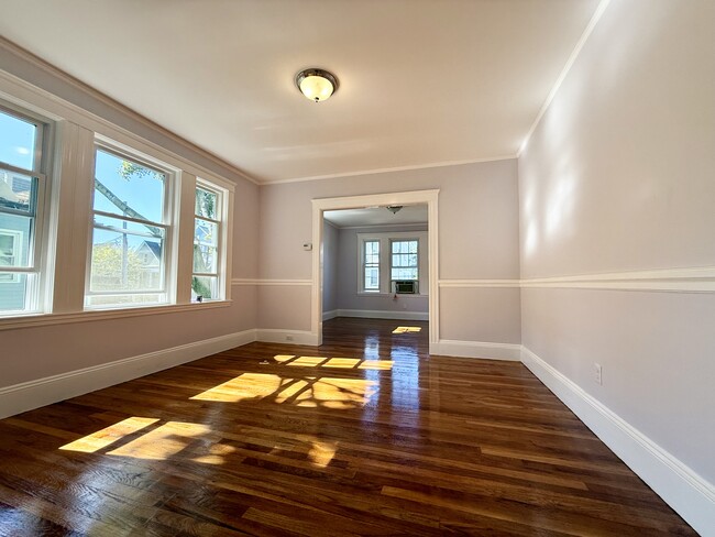 27 Seven Pines Ave
