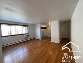 1408 W Juneway Terrace in Chicago, IL - Building Photo - Building Photo
