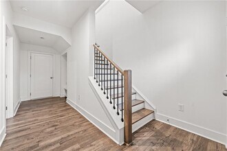 3409 Catalan Aly in Decatur, GA - Foto de edificio - Building Photo