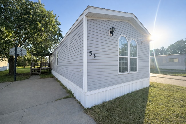 5501 9th St in Great Bend, KS - Foto de edificio - Building Photo