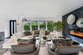 2617 Bayview Dr in Fort Lauderdale, FL - Building Photo - Building Photo