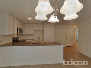 5715 Vista Point in San Antonio, TX - Building Photo - Building Photo