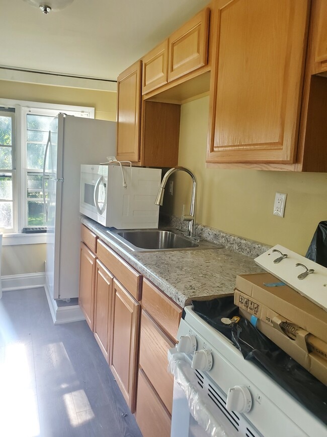 403 2nd St, Unit 1 in Jackson, MI - Foto de edificio - Building Photo