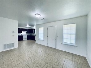 473837 E 1117 Rd in Muldrow, OK - Building Photo - Building Photo