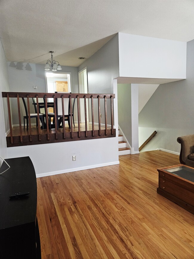 44 Northbrook Ct in East Hartford, CT - Foto de edificio - Building Photo