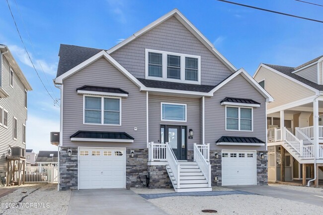 44 Harold Ln in Stafford Township, NJ - Foto de edificio - Building Photo