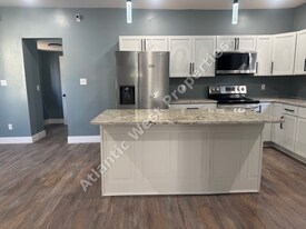 545 Carplin Pl in Cincinnati, OH - Building Photo