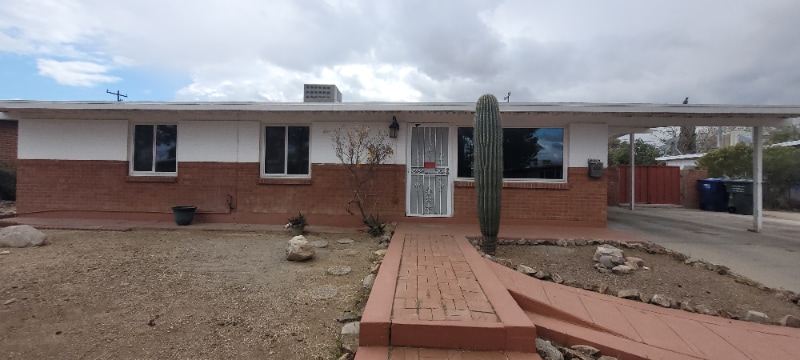 6226 E 31st St in Tucson, AZ - Building Photo