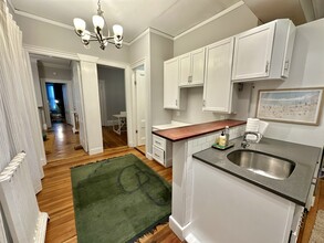 13 Gordon St, Unit 1 in Boston, MA - Building Photo - Building Photo