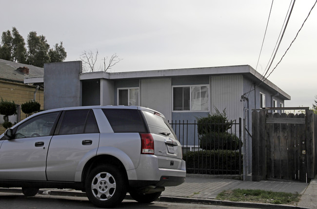 1947 E 22nd St in Oakland, CA - Building Photo - Building Photo