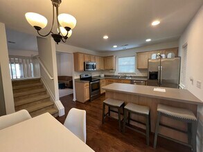 555 Tayrn Dr in Charleston, SC - Building Photo - Building Photo