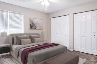 Orchard Park in Springfield, IL - Foto de edificio - Building Photo