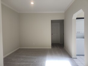 236 W Taylor Run Pkwy in Alexandria, VA - Building Photo - Building Photo