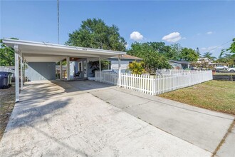 3413 W Rogers Ave in Tampa, FL - Building Photo - Building Photo