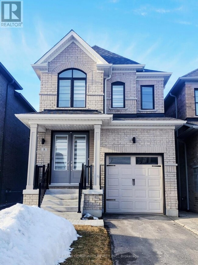 8 Deer Rdg Cres in Whitby, ON - Building Photo - Building Photo