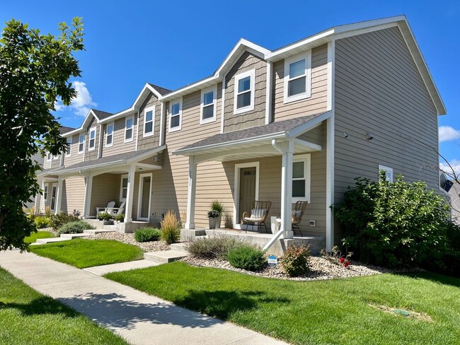 5053 56th St NW in Rochester, MN - Building Photo - Building Photo