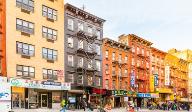 150 E Broadway in New York, NY - Building Photo - Building Photo