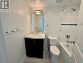 191 Sherbourne St in Toronto, ON - Building Photo - Building Photo