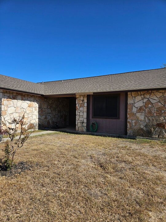 1216 Preswick Cir in Harker Heights, TX - Building Photo