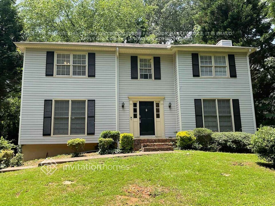148 Cavan Way in Mableton, GA - Foto de edificio