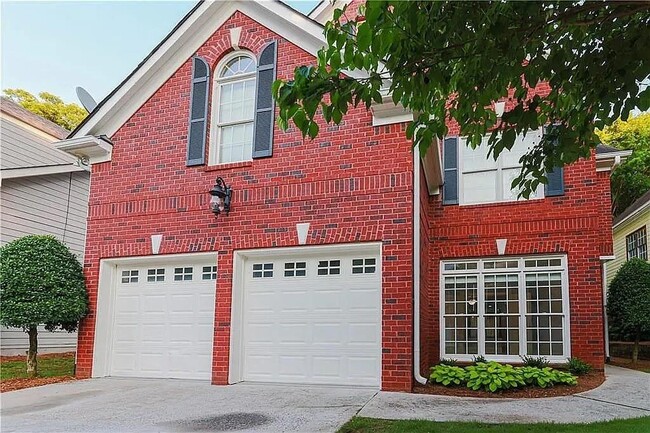 996 Pitts Rd in Atlanta, GA - Building Photo - Building Photo