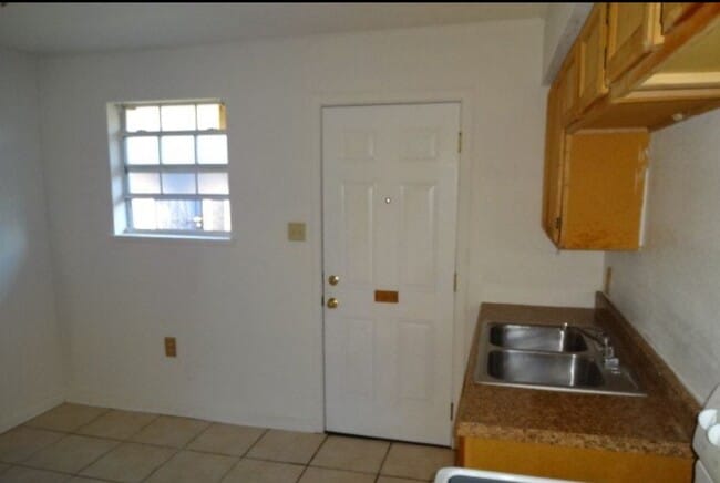 property at 4709 Shalimar Dr