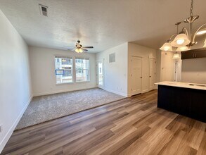 4655 S 720 W in Mapleton, UT - Building Photo - Building Photo