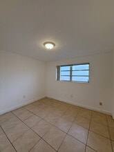 5165 W Flagler St in Coral Gables, FL - Building Photo - Building Photo