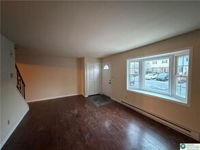 1199 Eagle St in Wescosville, PA - Building Photo - Building Photo