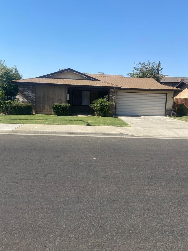 property at 913 Nimrod Ct