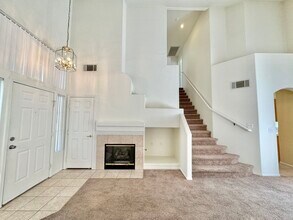 921 Siena Hills Ln in Las Vegas, NV - Building Photo - Building Photo