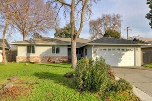 2081 Wakefield Way in Sacramento, CA - Building Photo